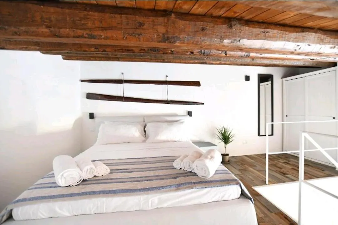 San Francesco Rooms And Apartment With Terrace In Palermo Locazione Turistica Italy