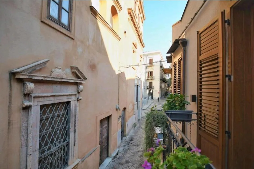 San Francesco Rooms L.T. Palermo Bed & Breakfast