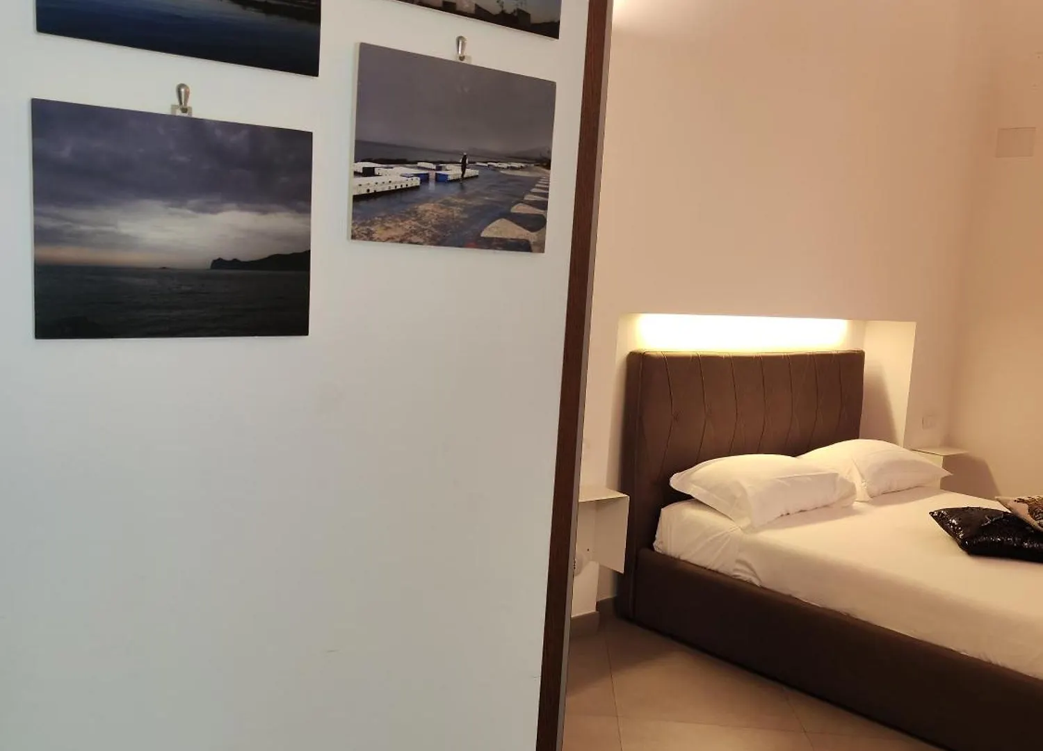 San Francesco Rooms L.T. Palermo 2*,