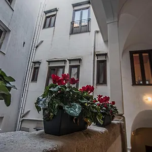 Pensión Sant'andrea - Luxury In Vucciria
