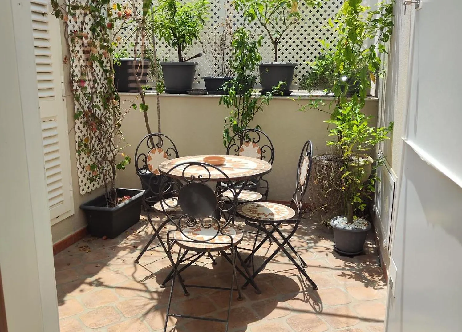San Francesco Rooms And Apartment With Terrace In Palermo Locazione Turistica Bed & Breakfast